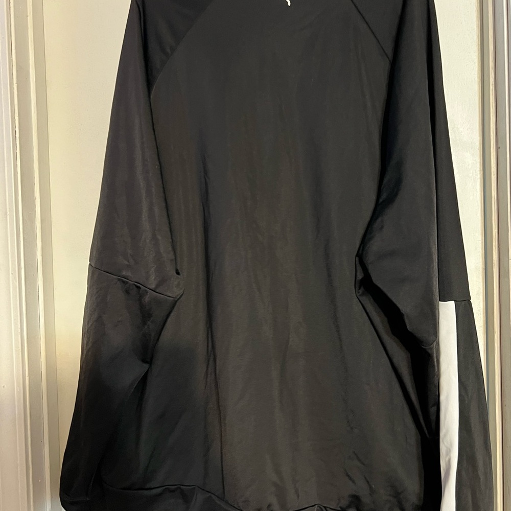 3/$15 BUNDLE - Men’s 4xlt Puma Black and White Zip-Up Jacket - Picture 4 of 6